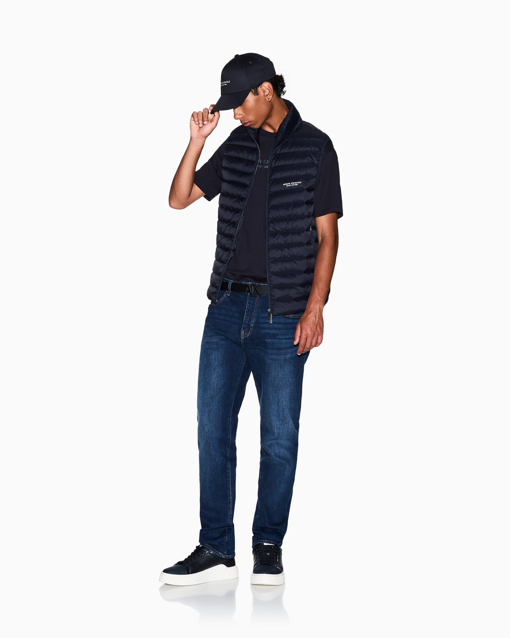 XM000069_AF14265_MB001_D - Armani Exchange