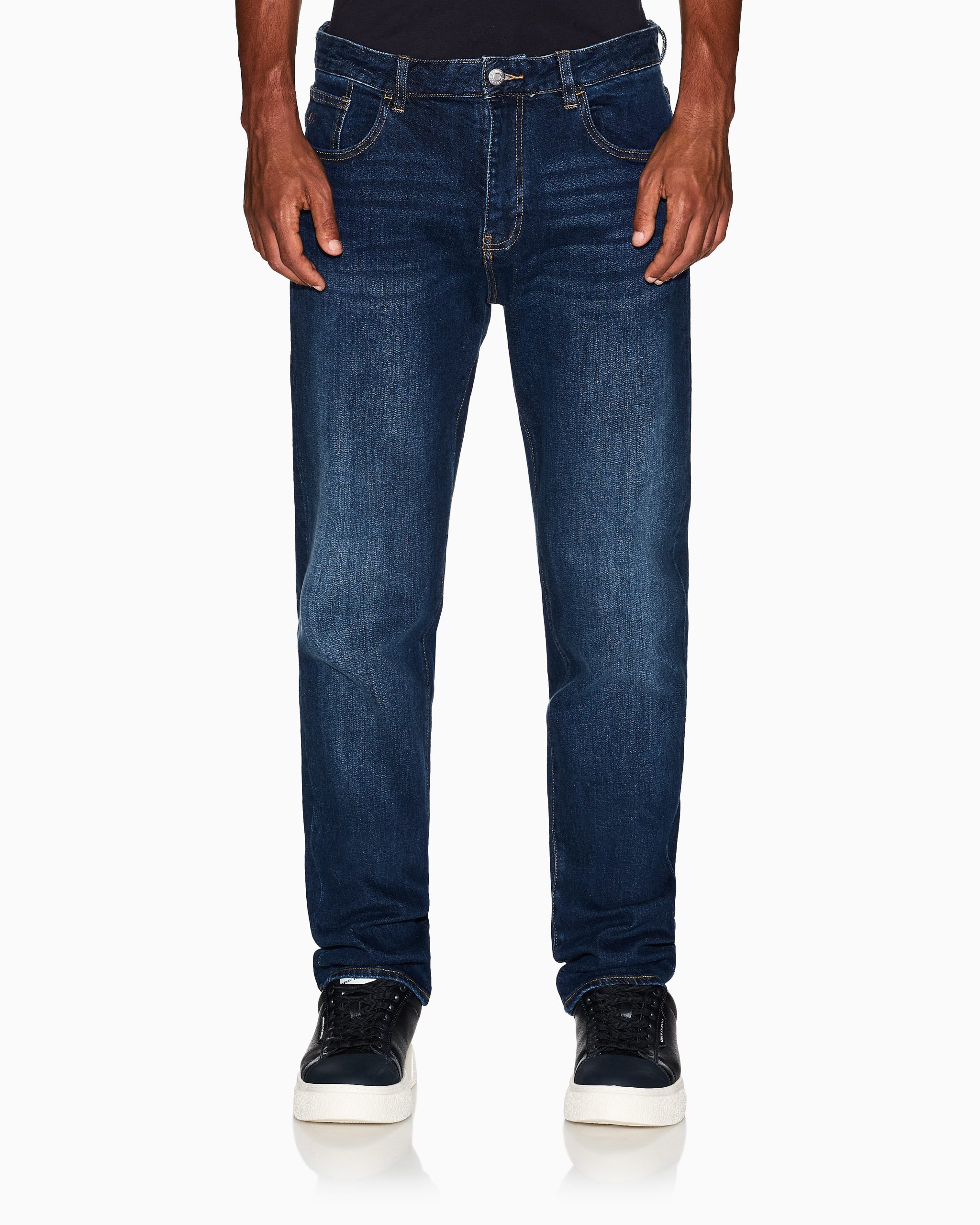 XM000069_AF14265_MB001_E - Armani Exchange