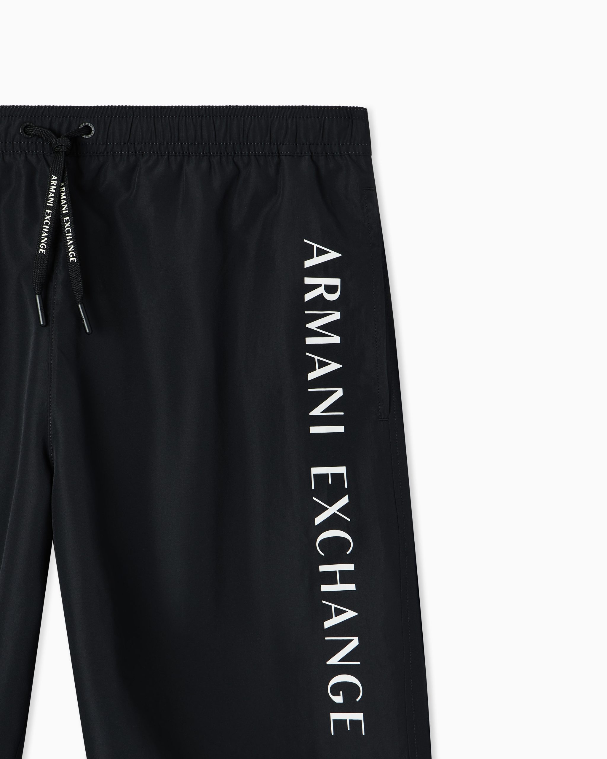 XM000835_AF22573_UC001_E_SS2026 - Armani Exchange