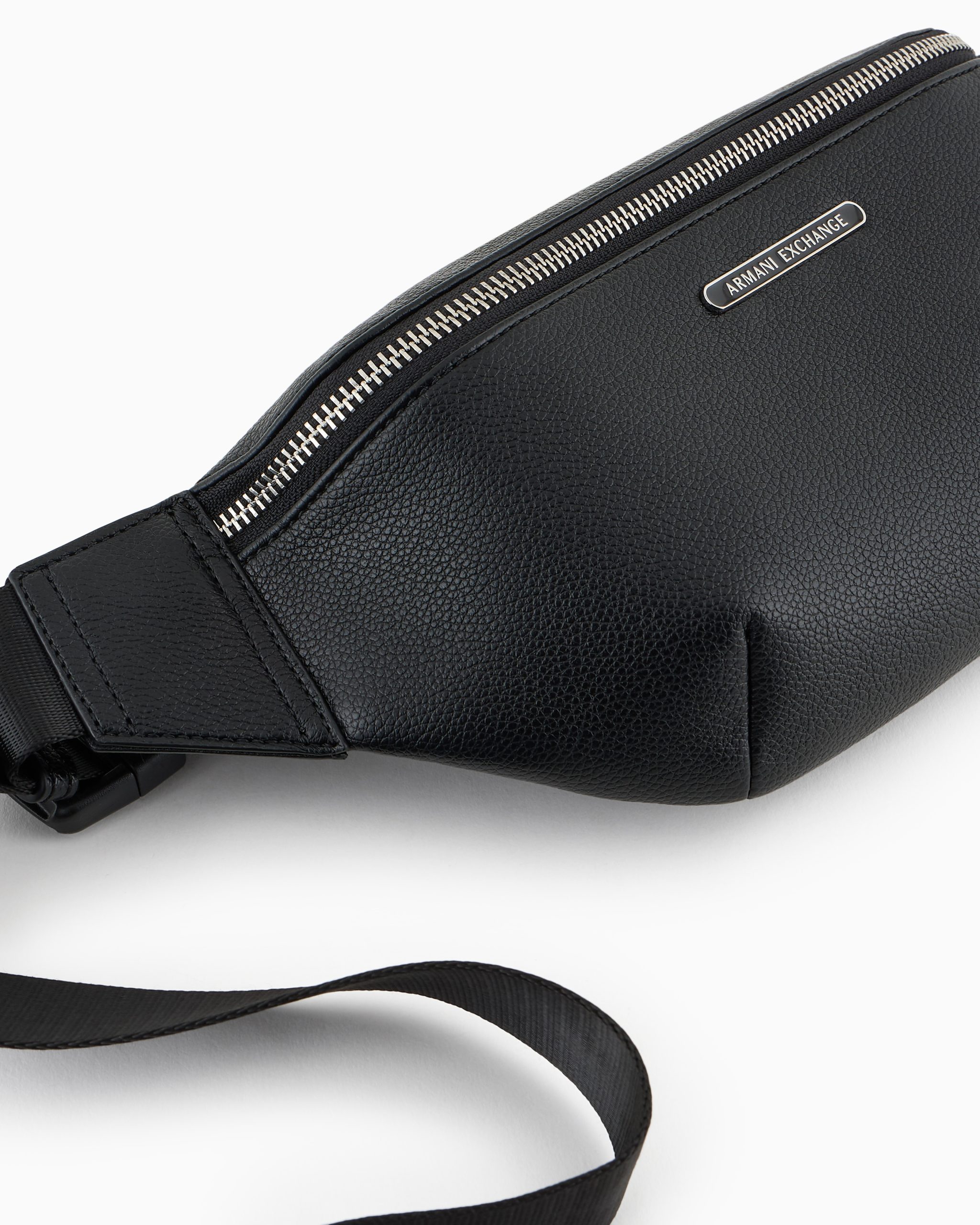 XM000848_AF12134_UC001_B_SS2026 - Armani Exchange