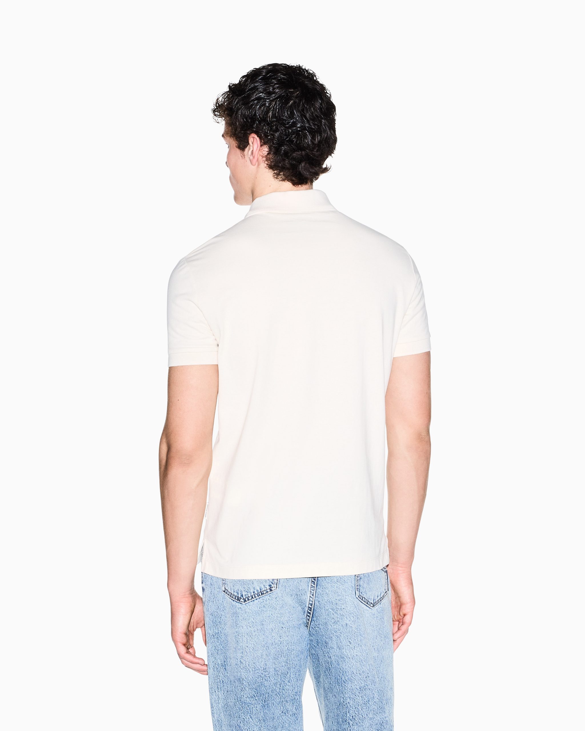 XM002390_AF13026_U1074_B_SS2026 - Armani Exchange